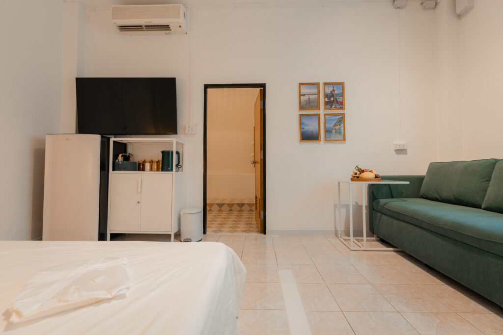 Room at Blessings yoga hostel Koh Phangan