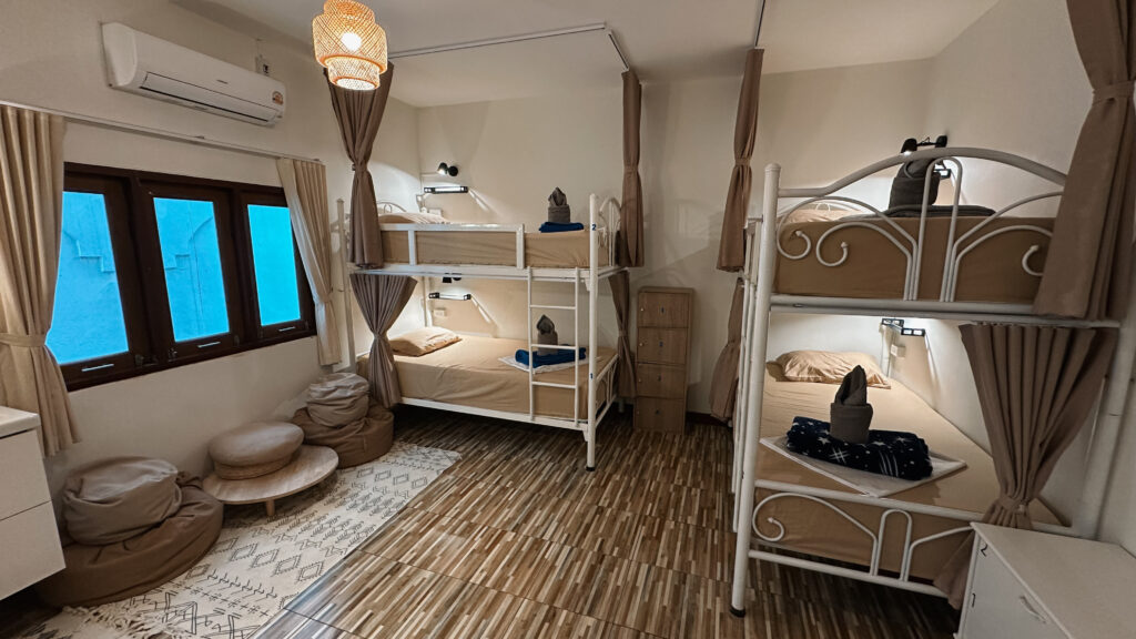 Room at Blessings yoga hostel Koh Phangan