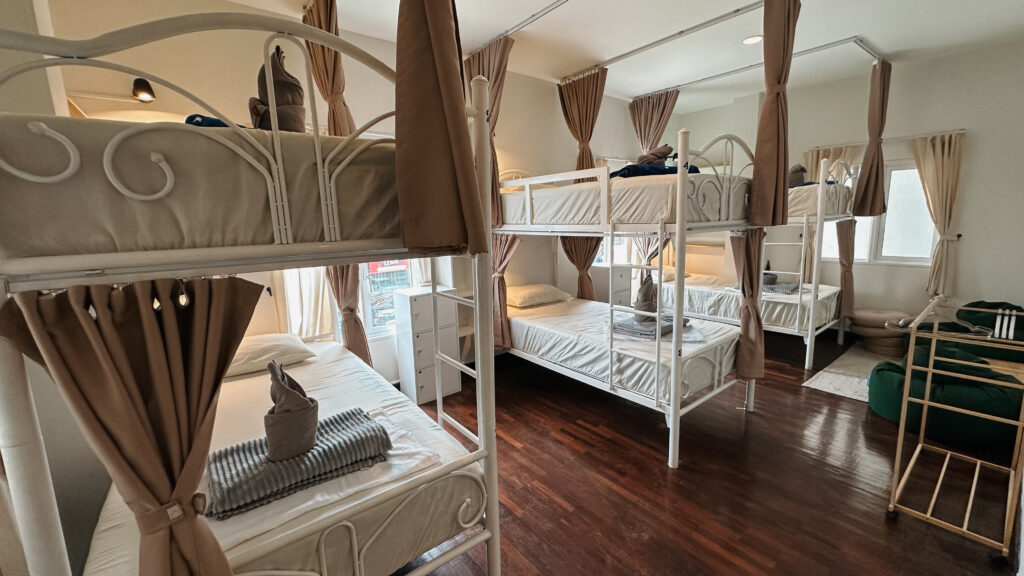 Room at Blessings yoga hostel Koh Phangan