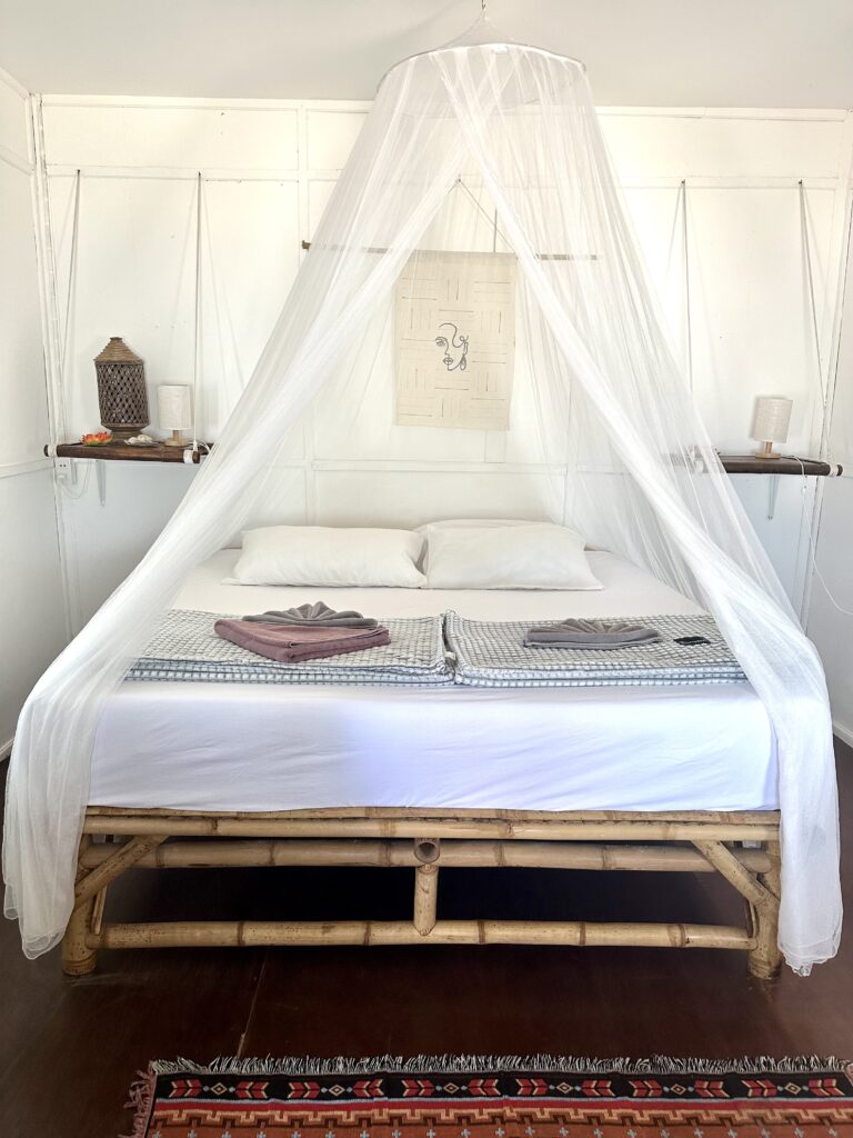 Beachfront bungalow at Colorful Hut Koh Phangan